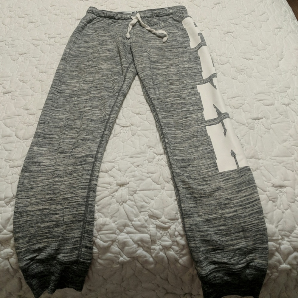 Pink sweatpants/ leggings